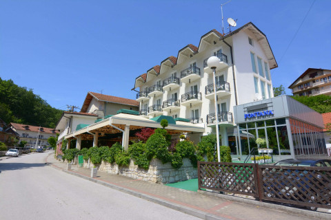 Hotel FONTANA